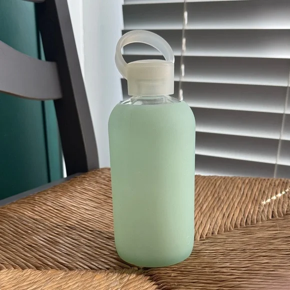 bkr Soft Green Glass Bottle with White Cap - Picture 1 of 5